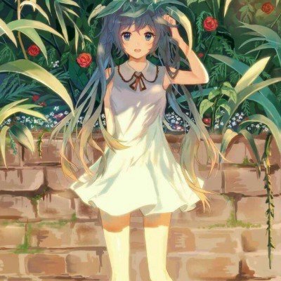 美女COS《巫师3》叶奈法惊艳绝伦 白嫩香肩紫眸勾人